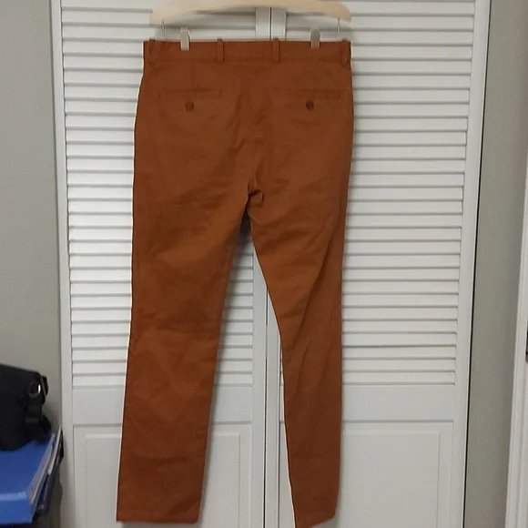 Illustrated Example Chino's - Picture 5 of 7